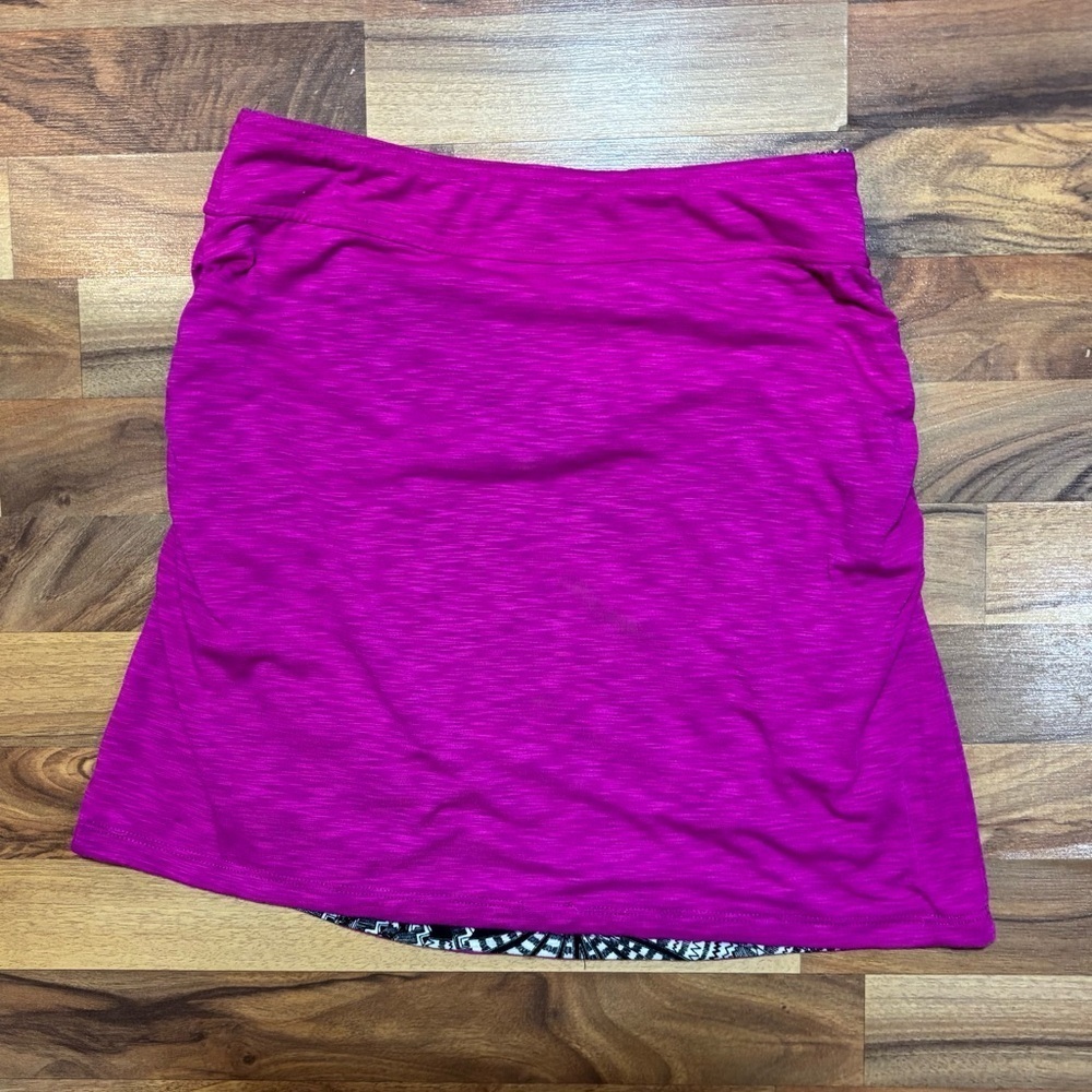Title Nine Reversible Skirt Small Pink Black Print Travel Stretch Athletic Wear